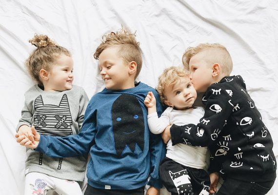 8 Tips to buy the best baby T shirts online for your little one
